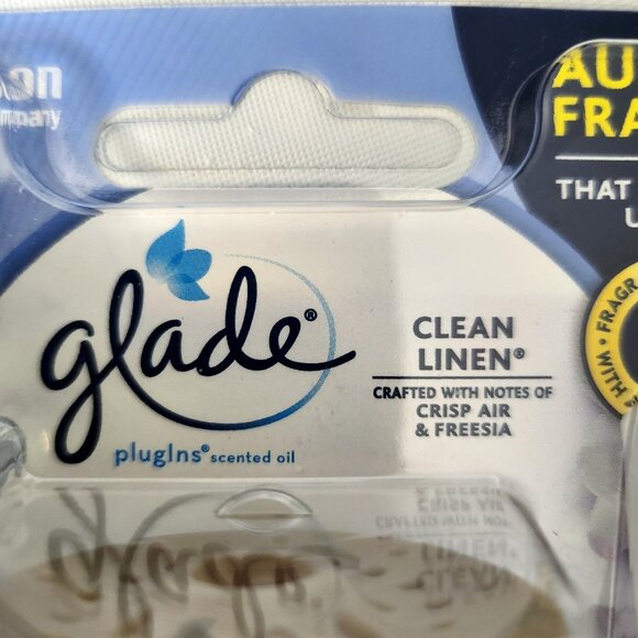 NEW Glade PlugIns Refills Air Freshener Starter Kit, Clean Linen - Picture 4 of 4